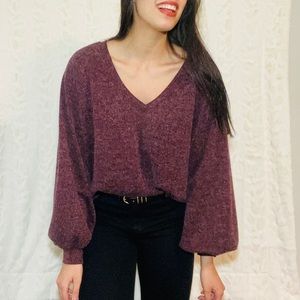 🚨 SOLD 🚨Adorable Burgundy Sweater!🤍